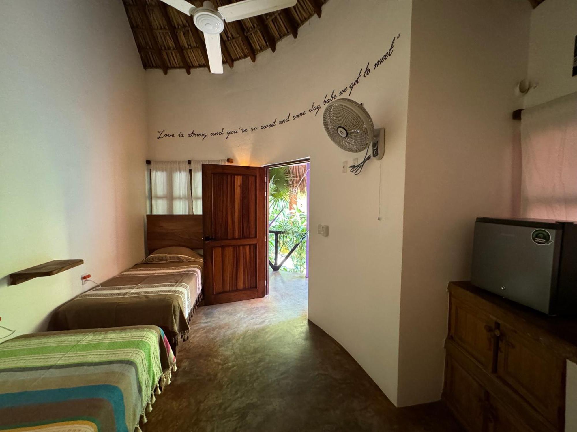 One Love Hostal Puerto Escondido Puerto Escondido  Buitenkant foto